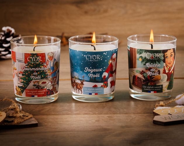 Lot De 2 Bougies De Noël Parfumées En Pilier | Cire Végétale Naturelle, Durée 72h, Dimensions 14.8 X 7 Cm | Parfums Cannelle Et Pin – Idéal Déco Et Cadeau - 3